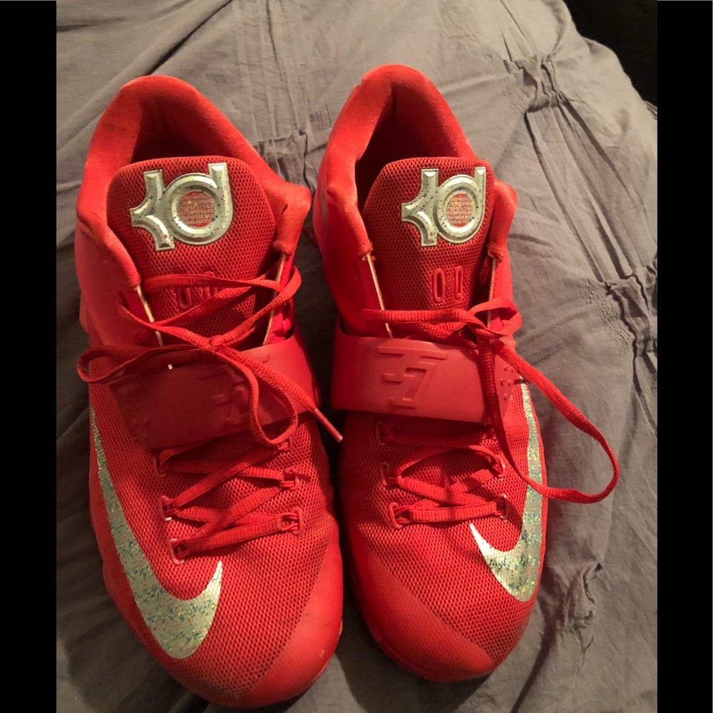 Kevin Durant All Red Nike’s
